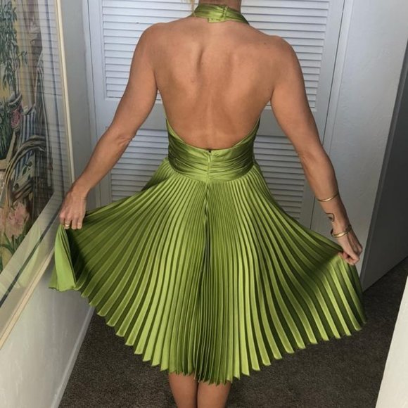 🌎A*B*S by Allen Schwartz || Chartreuse satin halter cocktail dress - Picture 3 of 9